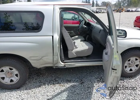 2001 Toyota Tacoma из США, поврежденный, VIN 5TENL42N71Z871296